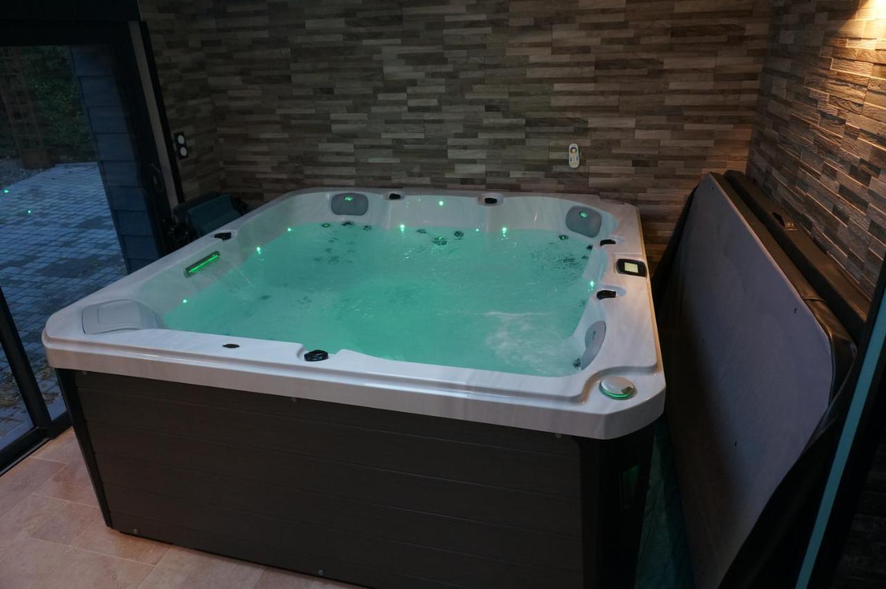 Domaine Du Moulin A Vent - Gite & Spa Saint-Florent-sur-Cher ภายนอก รูปภาพ